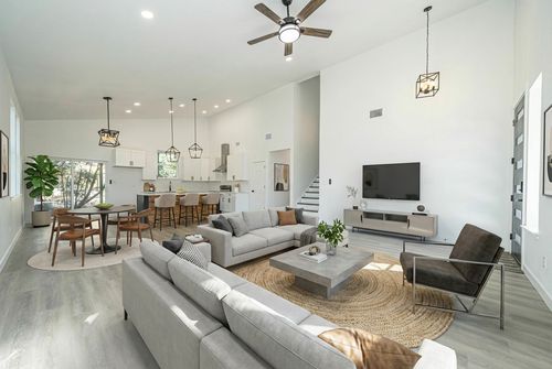 4 Huisache Ln, Wimberley, TX, 78676-1904 | Card Image
