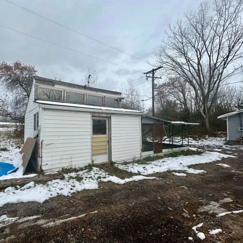 10832 Carter Rd, Freeland, MI, 48623-9741 | Card Image