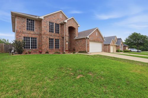2810 Hammond Dr, Grand Prairie, TX, 75052-8372 | Card Image