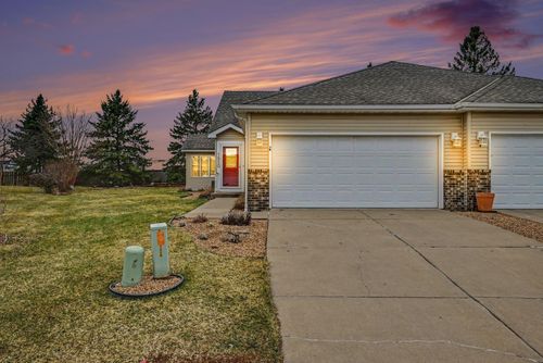 1950 Westridge Circle, Stillwater, MN, 55082 | Card Image