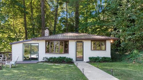 13548 Hildebrandt Rd, Logan, OH, 43138-9507 | Card Image