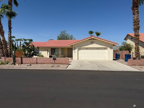 10636 S Del Vista Dr, Yuma, AZ, 85367-9017 | Card Image