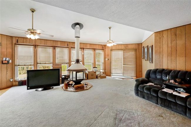 Unique fireplace feature | Image 12