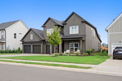5619 Willoughby Way, Murfreesboro, TN, 37129-0695 | Card Image