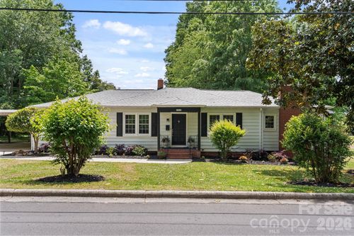 753 Carpenter Ave, Mooresville, NC, 28115-2539 | Card Image