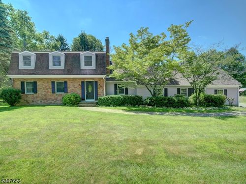 3 Cross Brook Dr, Tewksbury Twp, NJ, 07830-3405 | Card Image