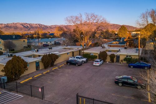 1104 Palomas Dr Se, Albuquerque, NM, 87108-5541 | Card Image