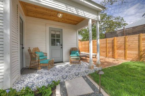 508 N Orange St, Fredericksburg, TX, 78624-3839 | Card Image