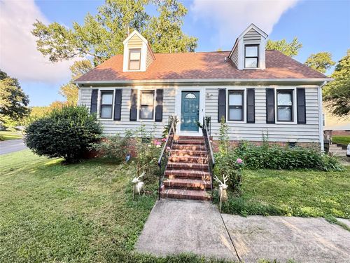 10301 Stornoway Ct, Mint Hill, NC, 28227-4341 | Card Image