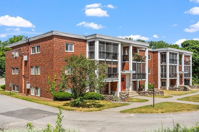 APT-14 - 144 West St, Condo with 1 bedrooms, 1 bathrooms and 1 parking in Leominster MA | Image 28
