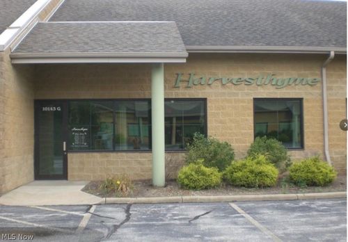 ste-g-10143 Royalton Rd, North Royalton, OH, 44133-4468 | Card Image