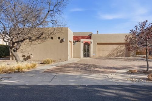 500 Laguna Seca Ln Nw, Albuquerque, NM, 87104-1777 | Card Image
