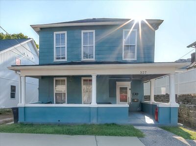 327 Conway Street, Home with 3 bedrooms, 2 bathrooms and null parking in Frankfort KY | Image 1