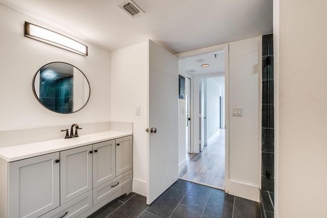 APT-604 - 2200 S Cypress Bend Dr, Condo with 1 bedrooms, 2 bathrooms and null parking in Pompano Beach FL | Image 21