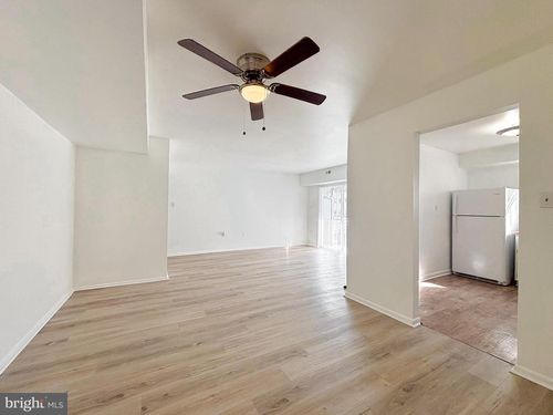 unit-103-11402 Cherry Hill Rd, BELTSVILLE, MD, 20705-3570 | Card Image