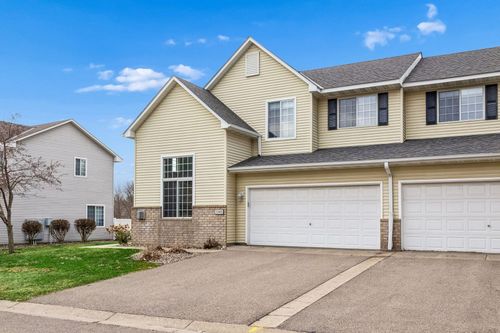 unit-d-3200 Juniper Cir, Woodbury, MN, 55125-9570 | Card Image