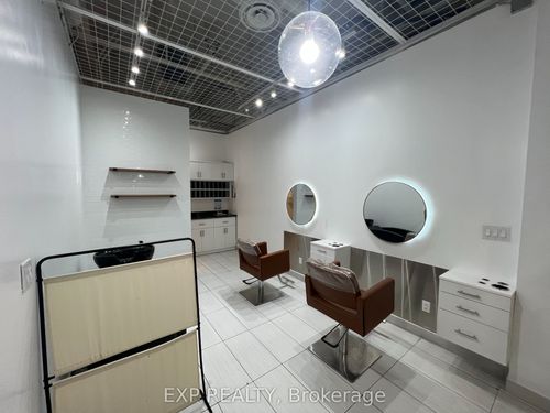 42-7181 Yonge St, Thornhill, ON, L3T0C7 | Card Image