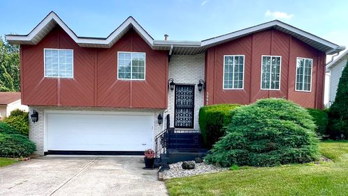 3992 Willowood Ct, Crown Point, IN, 46307-8945 | Card Image