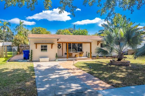 515 S 58th Ter, Hollywood, FL, 33023-1439 | Card Image