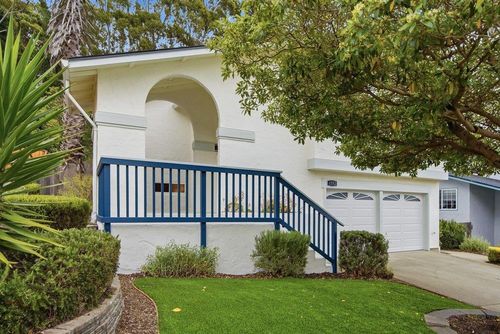 1352 Oddstad Blvd, Pacifica, CA, 94044 | Card Image