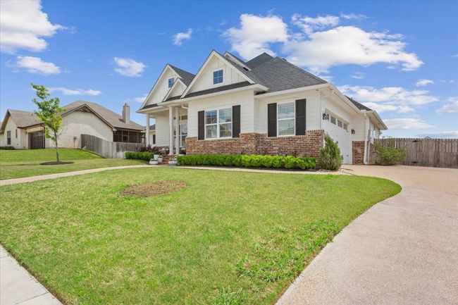 16022 Sorrento Dr, House other with 5 bedrooms, 4 bathrooms and null parking in Woodway TX | Image 4