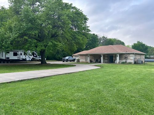 201 W Oak St, Eustace, TX, 75124-9775 | Card Image