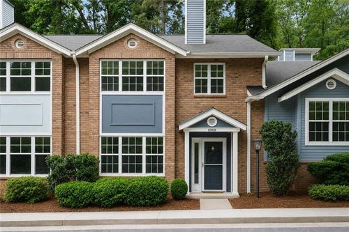 1069 Woodbridge Holw Ne, Atlanta, GA, 30306-2351 | Card Image