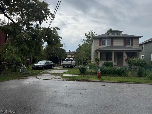 426 E 160 Street, Cleveland, OH, 44110 | Card Image