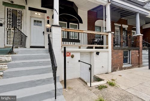 2932 W Oxford St, PHILADELPHIA, PA, 19121-2748 | Card Image