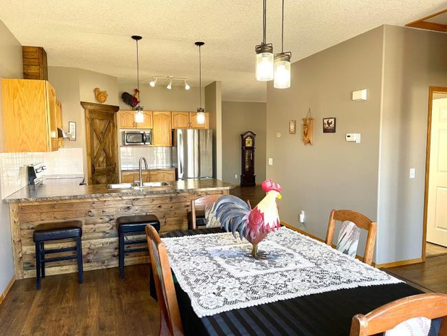 524 Lineham Acres Drive Nw, Home with 4 bedrooms, 2 bathrooms and 4 parking in High River AB | Image 12