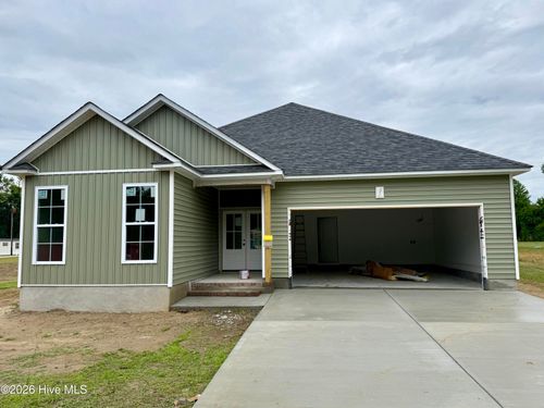 911 Albrittons Rd, Kinston, NC, 28504-7726 | Card Image