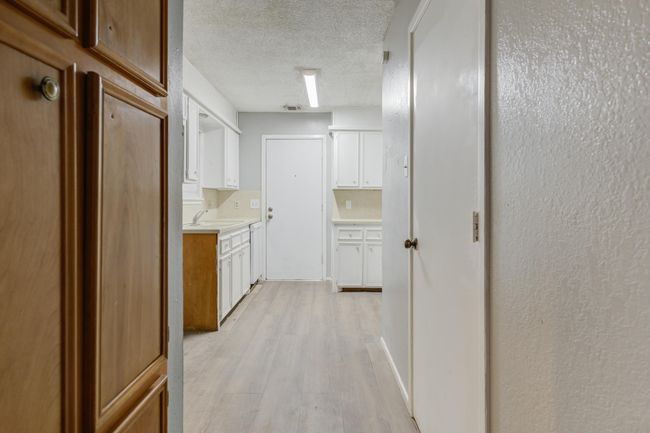 1311 80 Th St, Home with 6 bedrooms, 4 bathrooms and null parking in Lubbock TX | Image 5