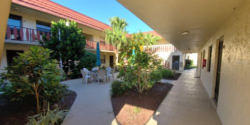 apt-226-72 Boundary Blvd, ROTONDA WEST, FL, 33947-2525 | Card Image