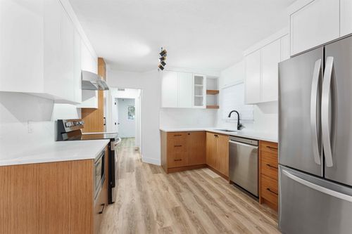 1567 Prairie Ave, Port Coquitlam, BC, V3B1T6 | Card Image