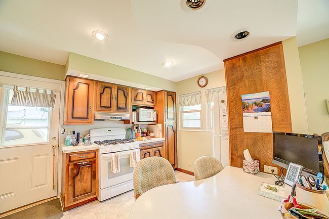 406 E Fine St, House other with 3 bedrooms, 2 bathrooms and 5 parking in Ashkum IL | Image 22
