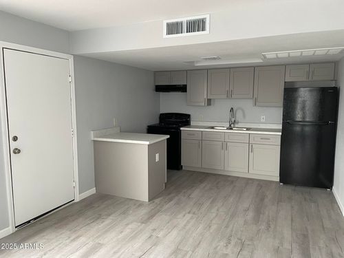 10-1002 N 25th Pl, Phoenix, AZ, 85008-4968 | Card Image