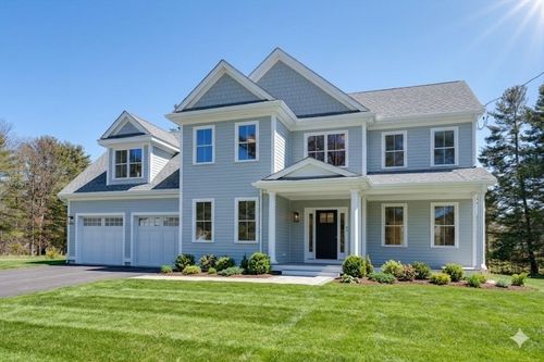 23 Winter St, Medfield, MA, 02052-1305 | Card Image