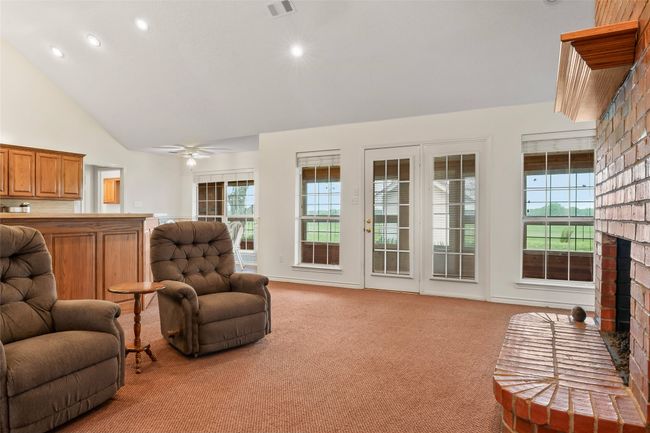 891 County Road 223, House other with 3 bedrooms, 3 bathrooms and null parking in Collinsville TX | Image 12