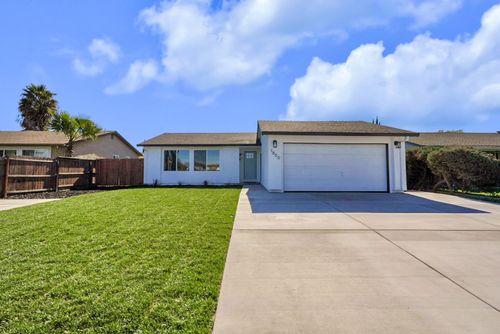 1800 Duncan Dr, Tracy, CA, 95376-2210 | Card Image