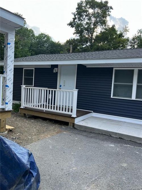 2d-70 New Paltz Rd, Highland, NY, 12528-1001 | Card Image