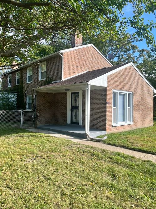 9141 S Indiana Ave, Chicago, IL, 60619-6601 | Card Image
