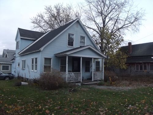 27 Elizabeth St, Lunenburg, MA, 01462-2519 | Card Image