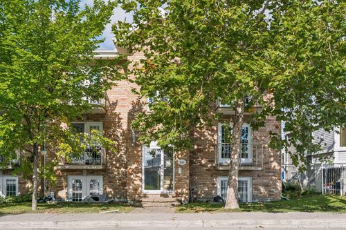 204-2513 Rue Champdoré, Montréal, QC, H1Z4N5 | Card Image