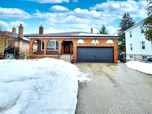 56 Fairchild Ave, North York, ON, M2M1T7 | Card Image