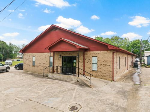 107 E 11th St, Mt Pleasant, TX, 75455-2503 | Card Image
