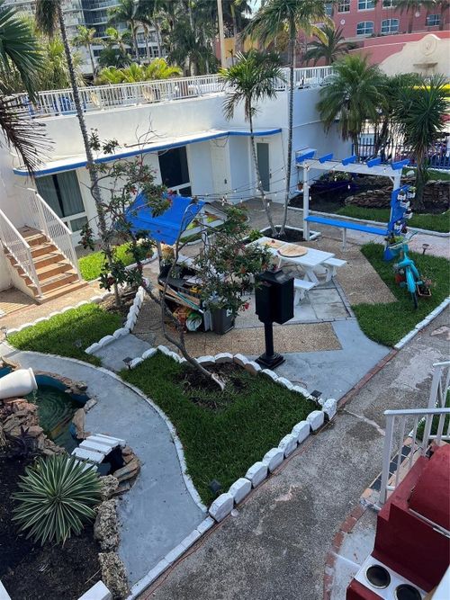 8-2115 N Ocean Blvd, Fort Lauderdale, FL, 33305-1968 | Card Image