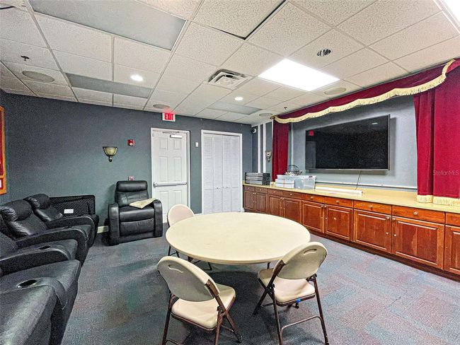 Entertainment Room | Image 48