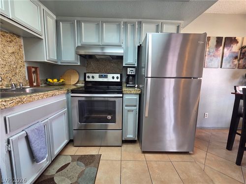 257-4300 N Lamont St, Las Vegas, NV, 89115-2430 | Card Image