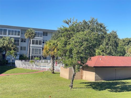 apt-209a-2900 Nw 47th Ter, Lauderdale Lakes, FL, 33313-1772 | Card Image