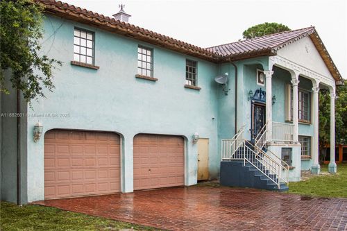 2051 Nw 179th St, Miami Gardens, FL, 33056-3720 | Card Image